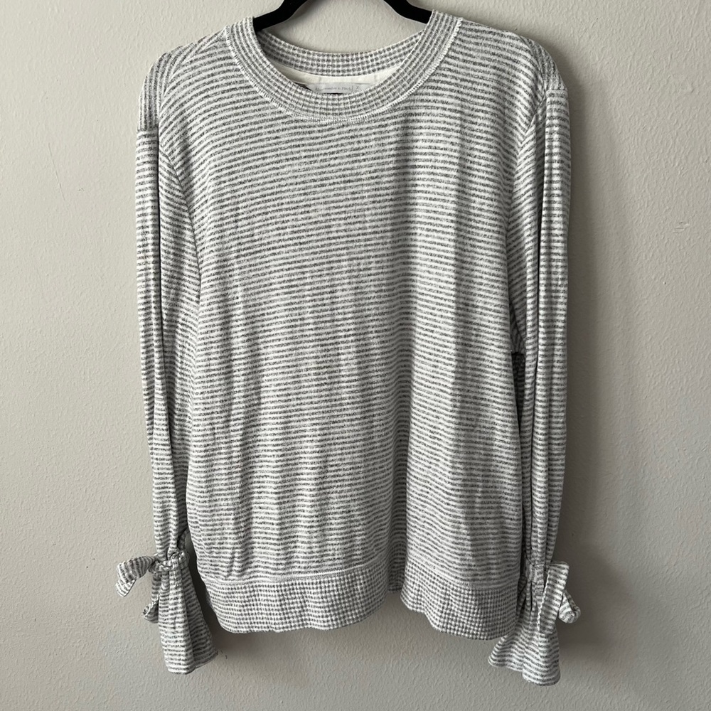 abercrombie striped tie sleeve sweater
